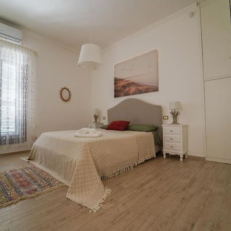 Ferienwohnung Il Cortiletto Taranto Exterior foto