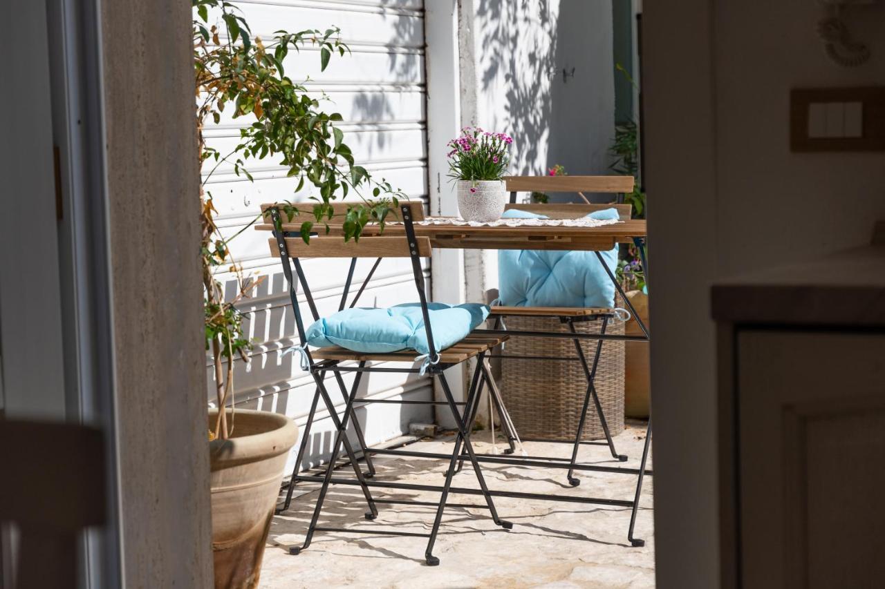 Ferienwohnung Il Cortiletto Taranto Exterior foto