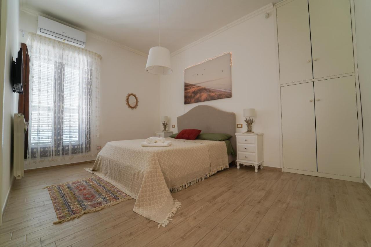 Ferienwohnung Il Cortiletto Taranto Exterior foto