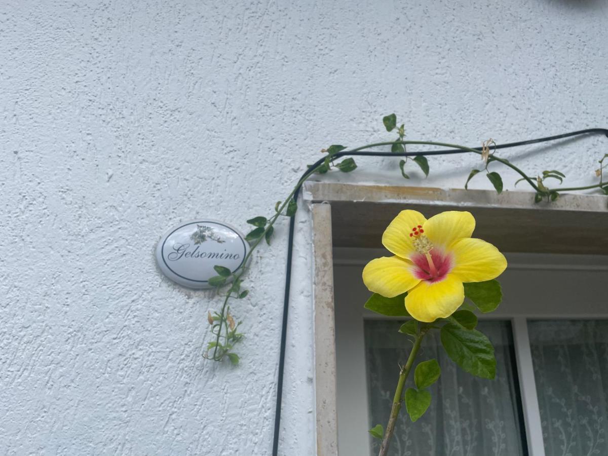 Ferienwohnung Il Cortiletto Taranto Exterior foto